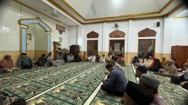 Kapanewon Purwosari Bersama Pemkal GiripurwoLaksanakan Safari Tarawih di Masjid Al Muttaqim